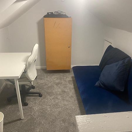Convenient Room ベルファスト エクステリア 写真